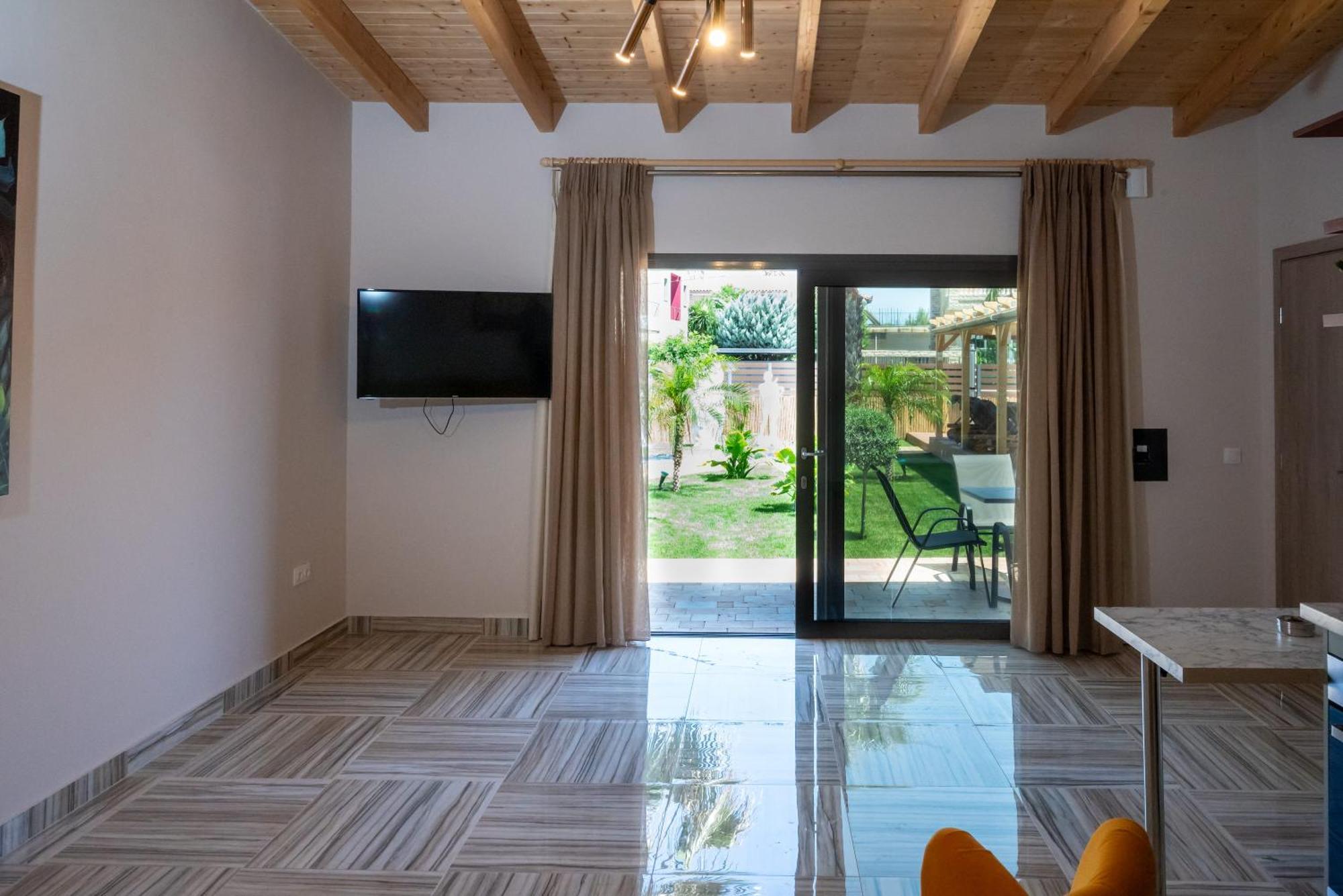 Paradise Apartments Artemida Экстерьер фото